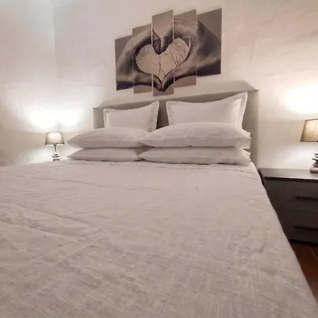 Sardinia Re - Virgo Relais Boutique Апартаменти *