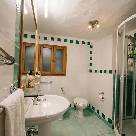 Sardinia Re - Virgo Relais Boutique * Ольбія